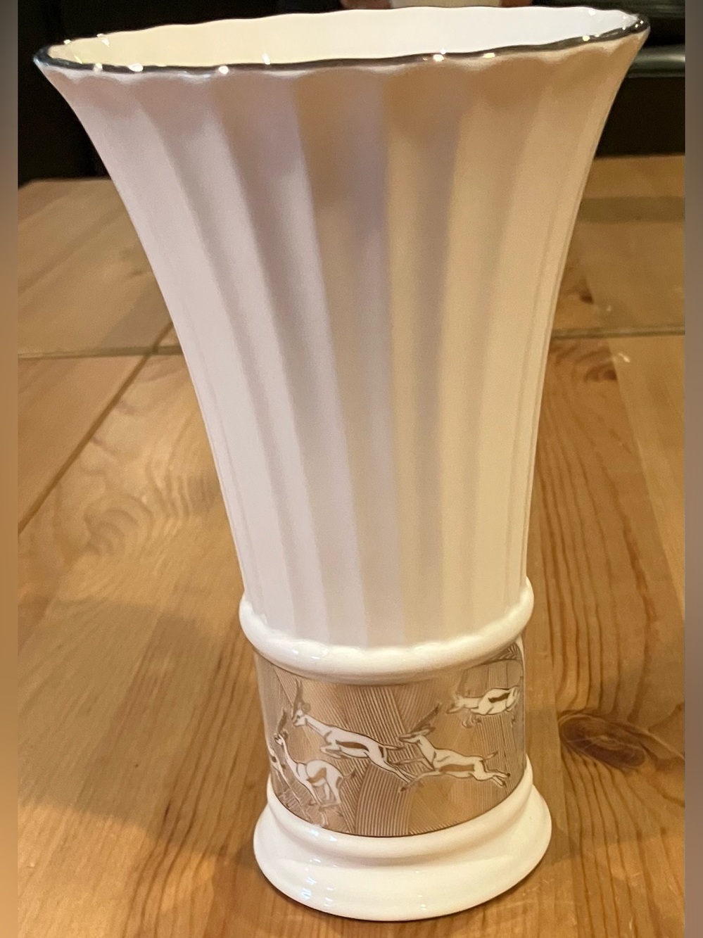 GUC Lenox Vase Gazelle Antelope Ceramic Vase Platinum Silver Trim 8” Gold Rim